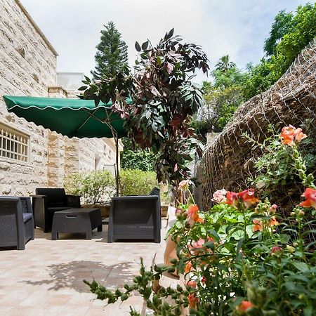 Casa De Aharon Apartments Haifa Esterno foto